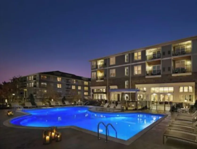 2-Bedroom Apartment - 7-day min. - Background check/Lease Required - Image 1