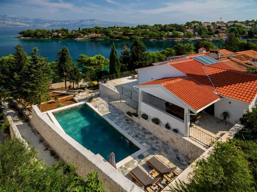 Villa Creativa with Heated Pool - Image 1