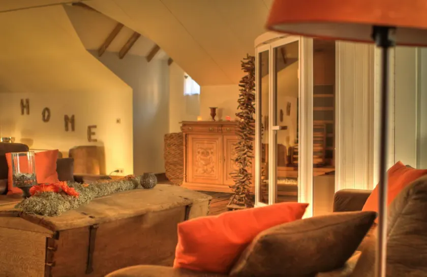 casa con piscina privata, jacuzzi, sauna, hammam per 4 adulti, 2 bambini - Image 1