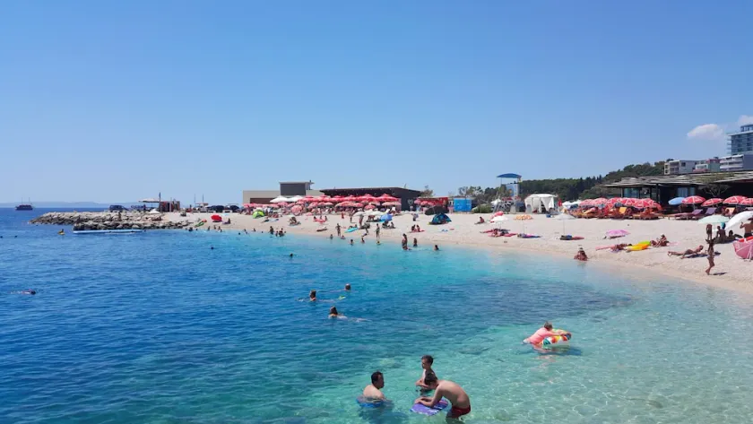 Luxury spacious apt near Znjan beach w sea view - Image 1