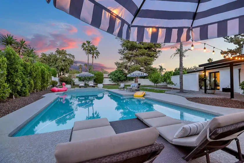 Spacious Modern Oasis with Pool, Hot Tub, and Putting in Scottsdale - Image 1