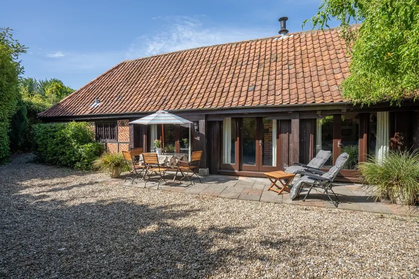 Rooster Barn | East Ruston Cottages - Image 1