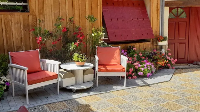 Cosy apartment with quiet courtyard. - Image 1