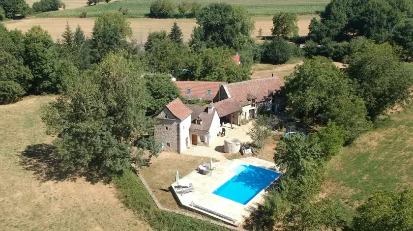 Character house with swimming pool in the heart of the Causses du Quercy nature park - Image 1