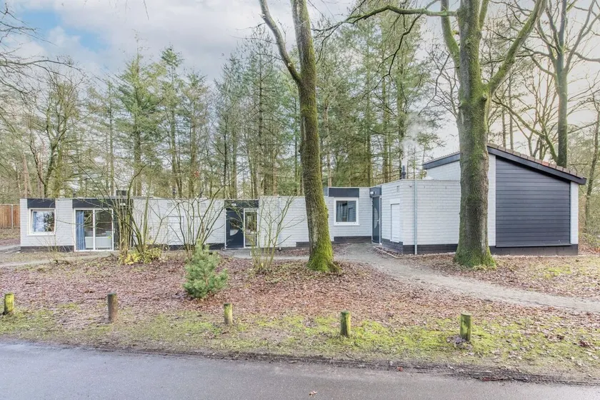 6-Person Comfort Bungalow with Sauna. - Image 1