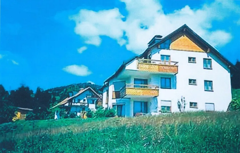 Quiet, idyllic, family-friendly, free internet, little cleaning costs - Image 1
