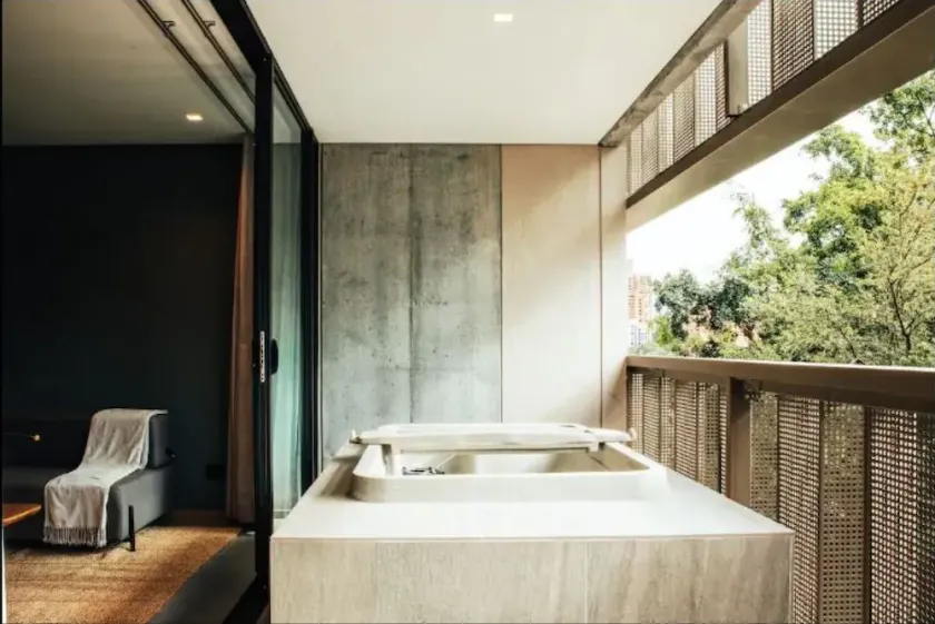 Balcony - Pool - Private Jacuzzi-Deluxe-AC- Wake 411 - Image 1