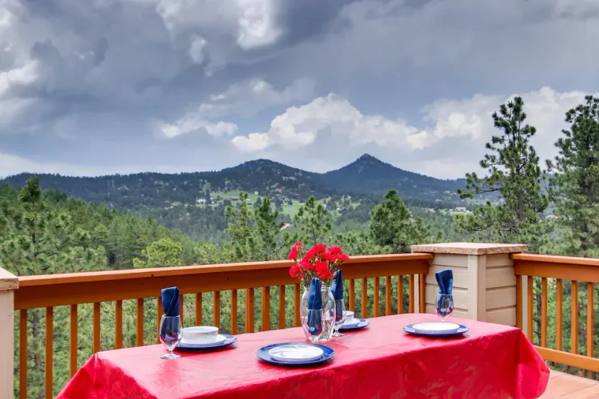 Mountain Lodge i nærheden af City & Red Rocks * Multi-Family * Rummelig * Udsigt! - Image 1