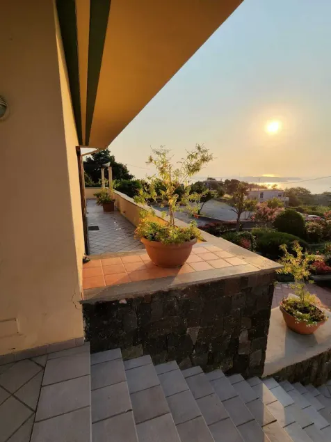 Quiet Villa on Ischia island - Image 1