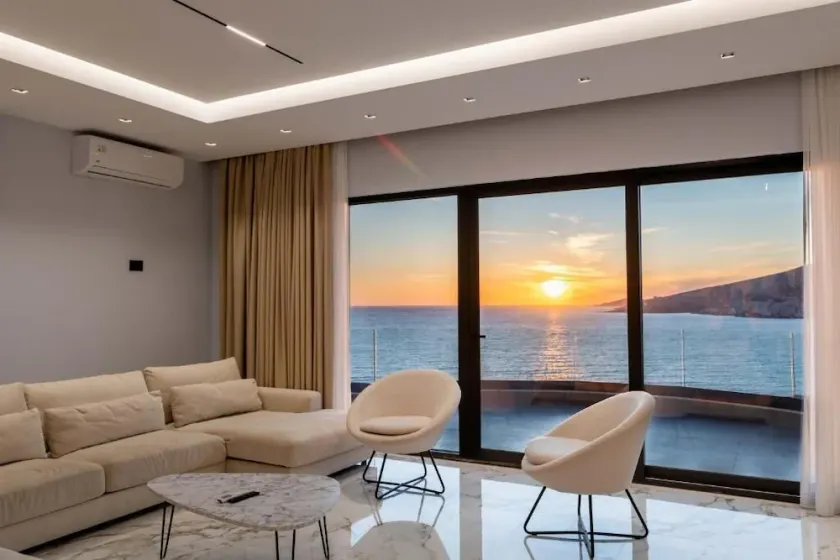 Day Lux Apartments - Image 1