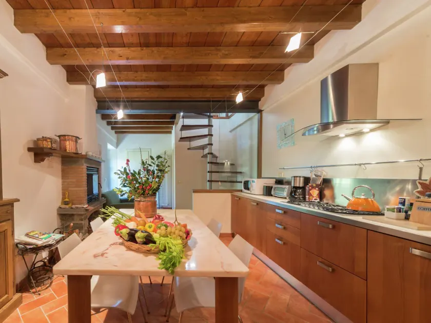 Mansion in Pescaglia near Tuscan Coast - Image 1