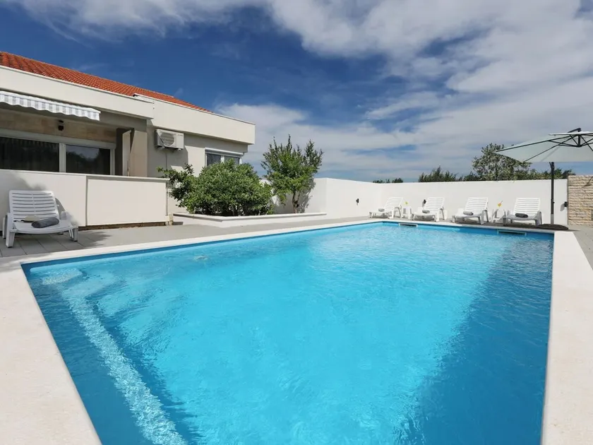 Casa de vacaciones Karlo by Interhome - Image 1