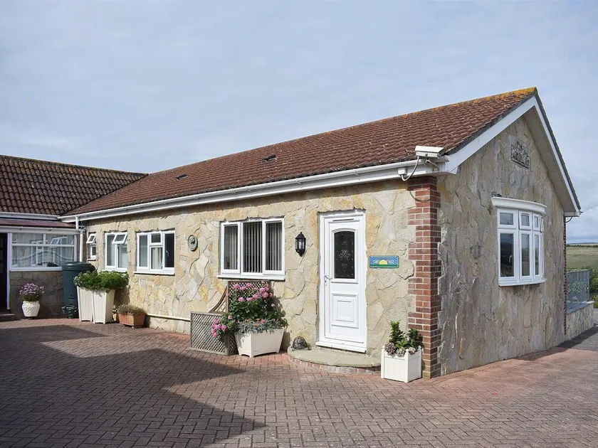 2 bedroom accommodation in Chickerell, near Weymouth - Image 1