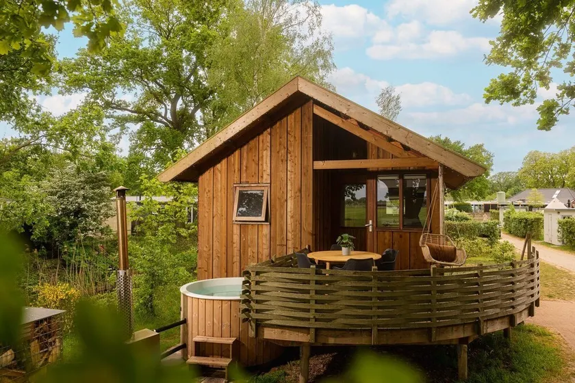 Cozy cottage with hot tub, right on the Regge River. Check out the pictures! - Image 1