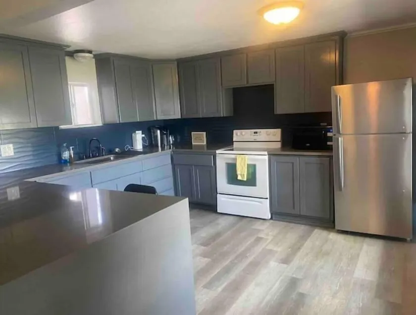 Lakefront Retreat at Meeka’s Cove + Pet-Friendly + Outdoor Dining - Image 1