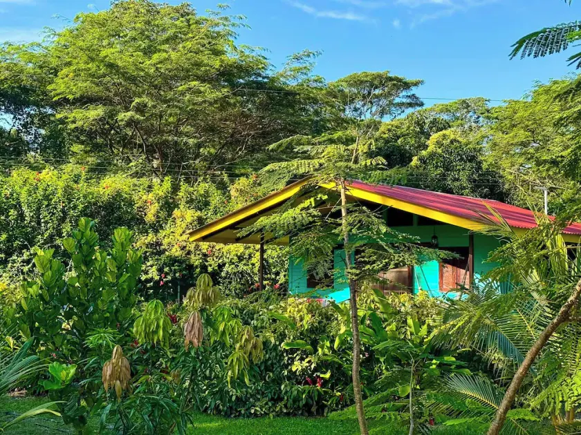 Casita Kreyol Cozy 1BR tiny house. Walk to Playa Negra. - Image 1