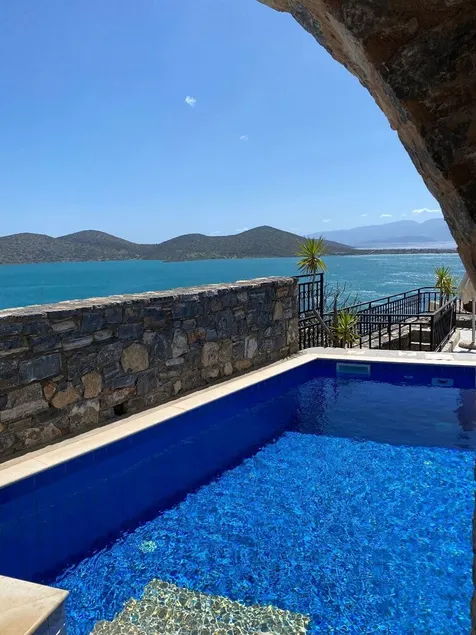 Villa Mavrikiano has breathtaking view of the sea and mountains + private pool. - Image 1