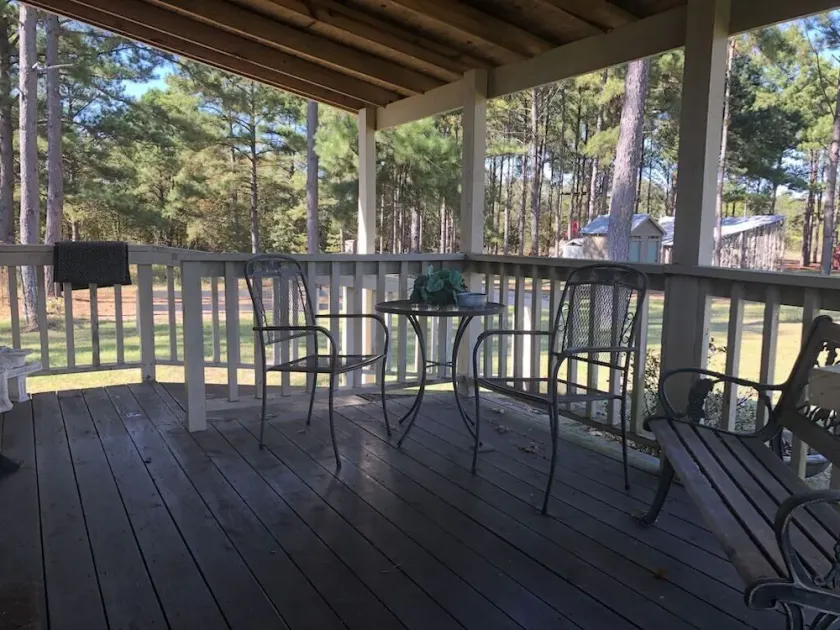 Julia's Cottage, peace @ Music Springs - Image 1