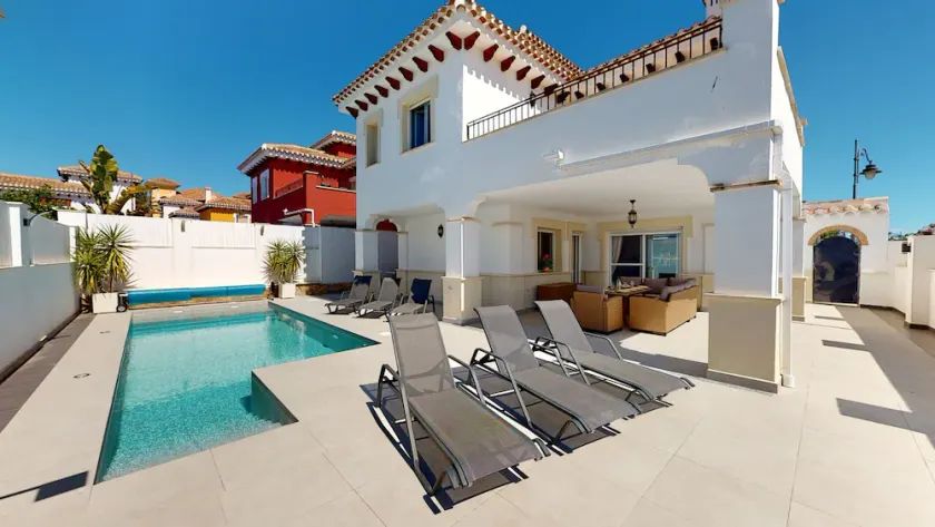 Villa Cerezo - A Murcia Holiday Rentals Property - Image 1
