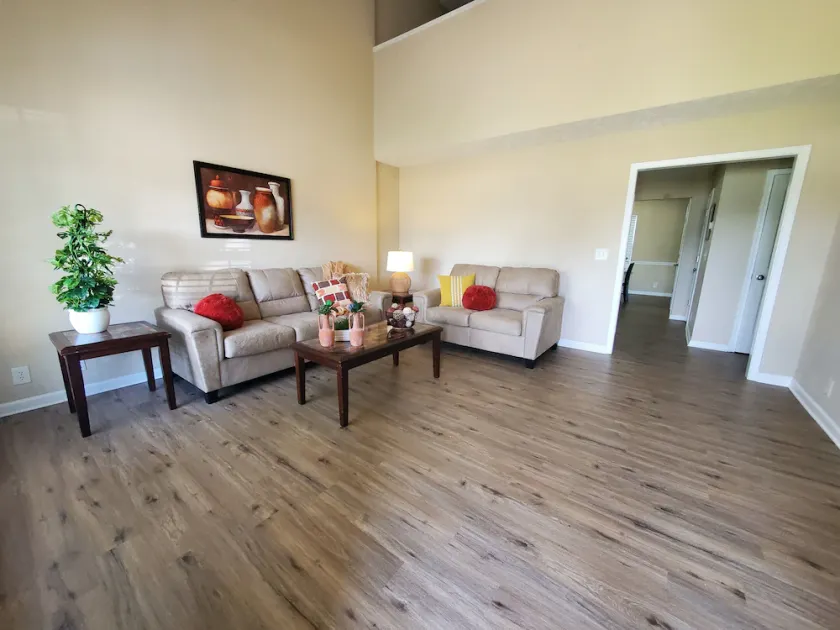 Glenmore-Quiet, comfortable, convenient location - Image 1
