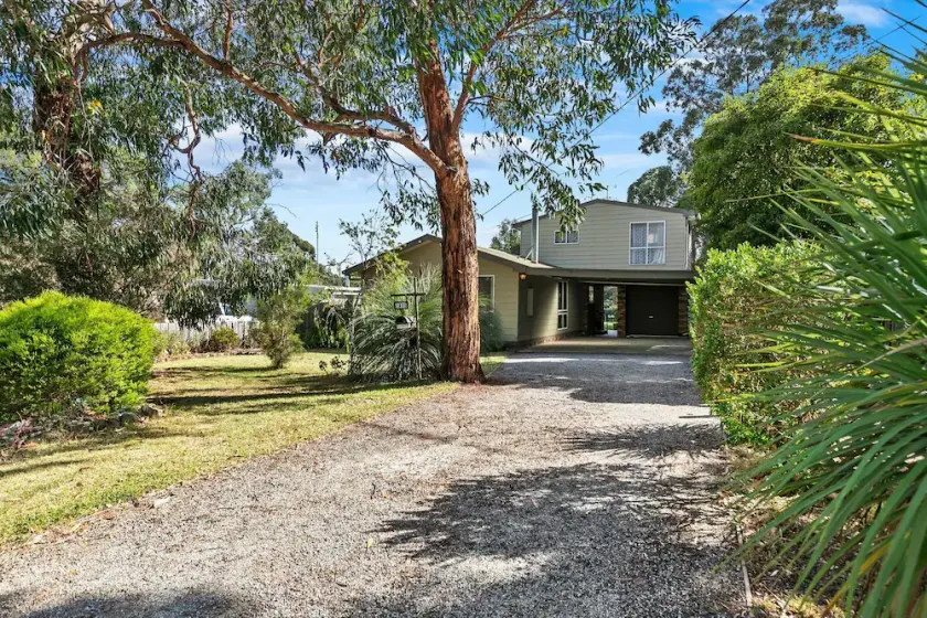 A Stone's Throw from the River (and walking distance to the shops and beach) - Image 1