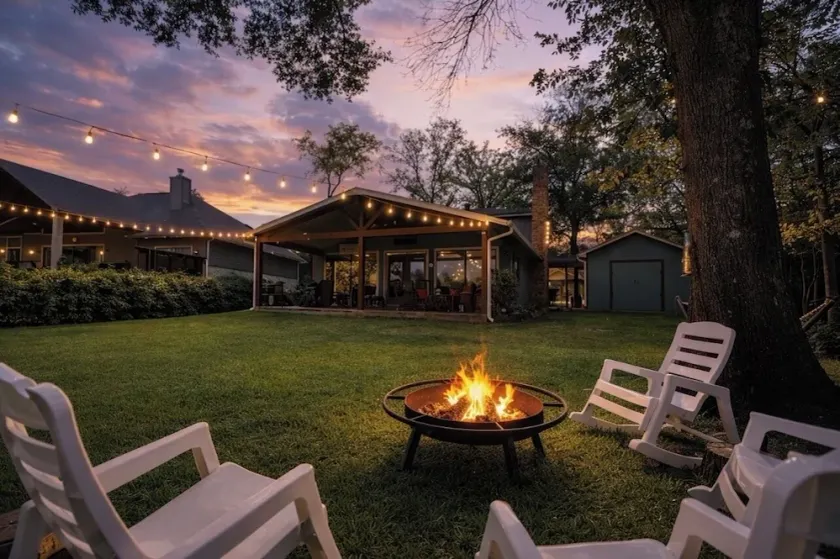 Exceptional 4/2 Waterfront Retreat!!! Ski, R&R, Family Getaway &Ladies Trip - Image 1