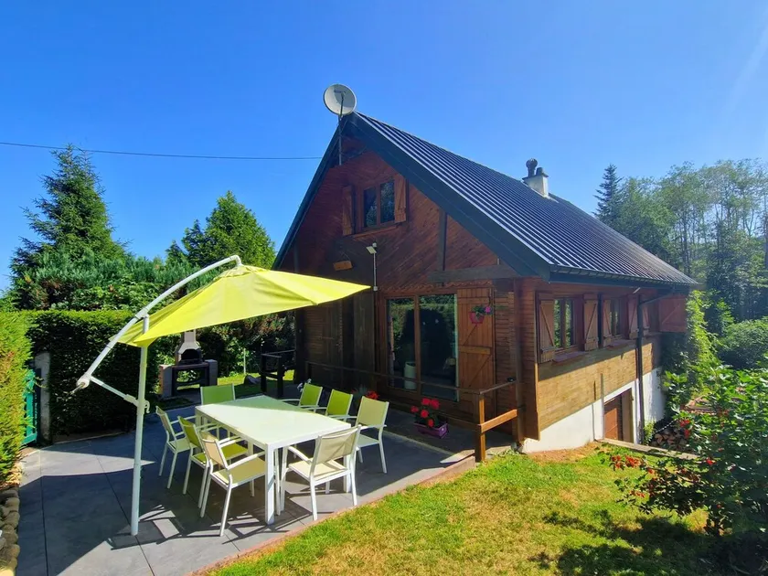 Chalet de l'écureuil, Petanque Court in the Vosges near Gérardmer and Alsace - Image 1