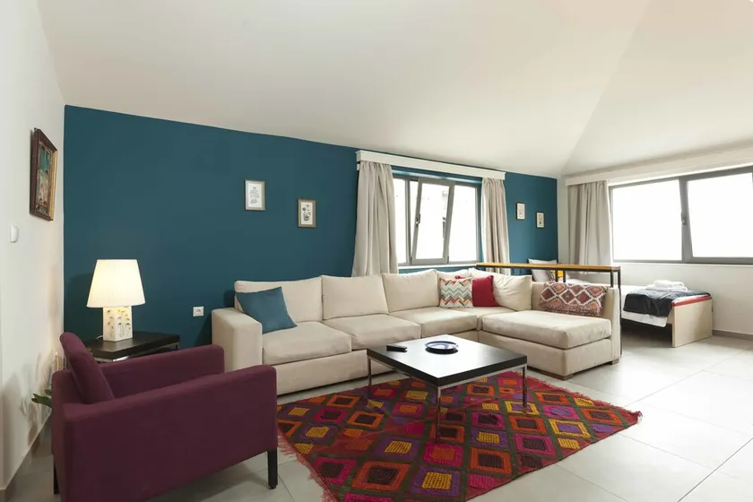 CHROMA Lodge Pikermi - Image 1