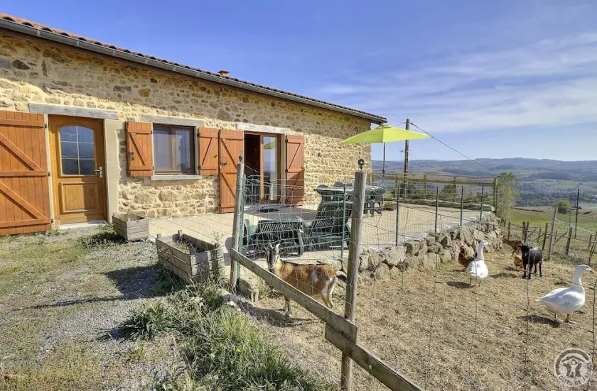 Gîte des Ormes in Pomeys - POMEYS - Image 1
