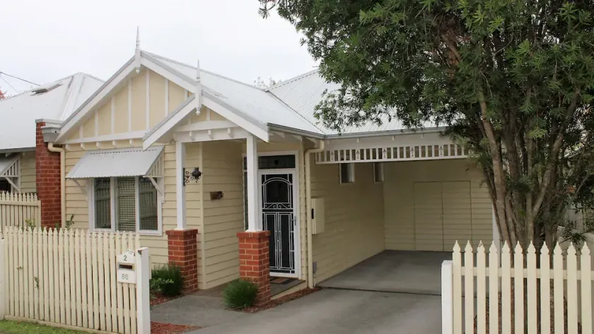 Healesville Cottage - 2 Bedroom House - Image 1