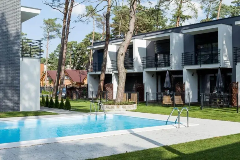 Comfortable holiday home with garden, summer pool - Image 1