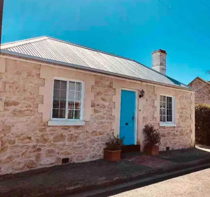 Goolwa Mariner’s Cottage - Free Wifi and Pet Friendly - Centrally located in Historic Region - Image 1