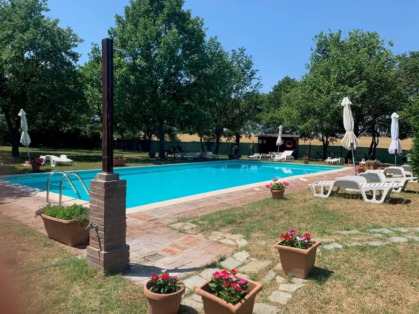 Casa Vacacional 'Il Forcone' con Piscina Compartida, Wi-Fi y Aire Acondicionado - Image 1