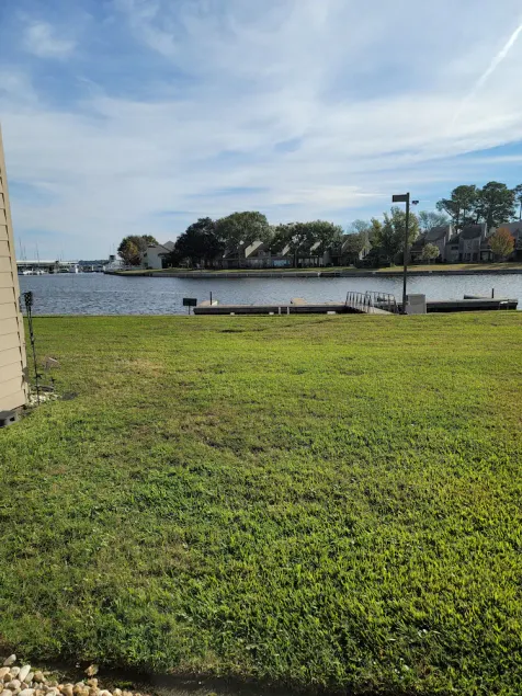 Ground Floor Waterfront Condo! - Image 1