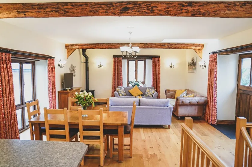 Rural barn conversion, Close to Jurassic coast, 3 bedrooms sleeps 6. - Image 1
