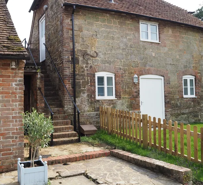 Light airy studio conversion - Image 1