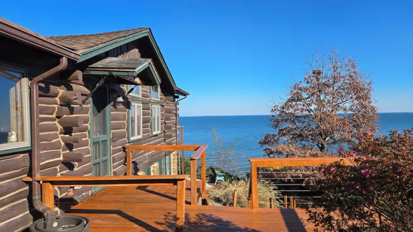 Stunning Views från Waterfront Log Cabin med öppen spis på Chesapeake Bay - Image 1