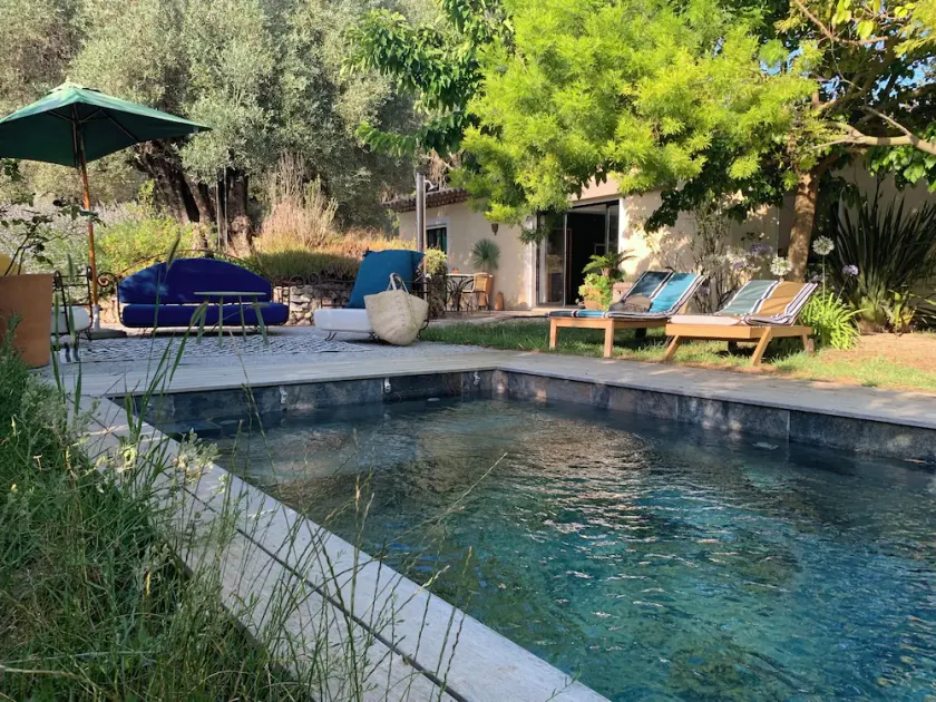 Jolie villa climatisée en campagne provençale, piscine, 3km des plages - Image 1