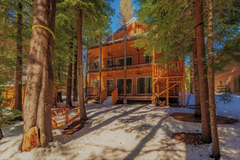 5 bed 5 bath cabin 5 min to the Slopes or Mountain Biking - Image 1