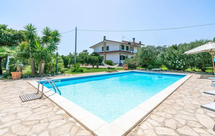 2 Bedroom Stunning Apartment In Sabaudia - Image 1