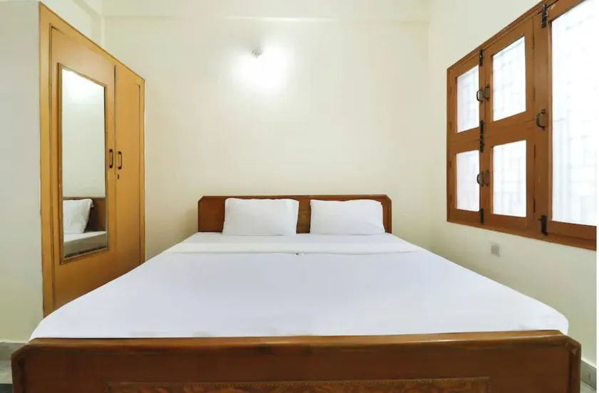 Hotel Bhameshwari Haridwar - Image 1