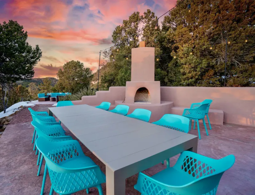 NEW! Mountain views, arcade, hot tub, 3000sqft - Image 1