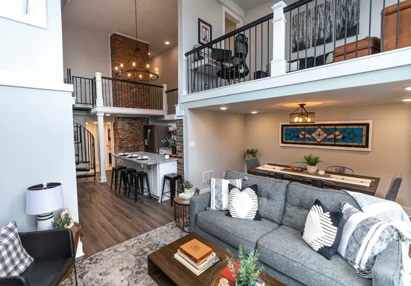 Louisville's Award-Winning Historic Shantyboathouse - Image 1