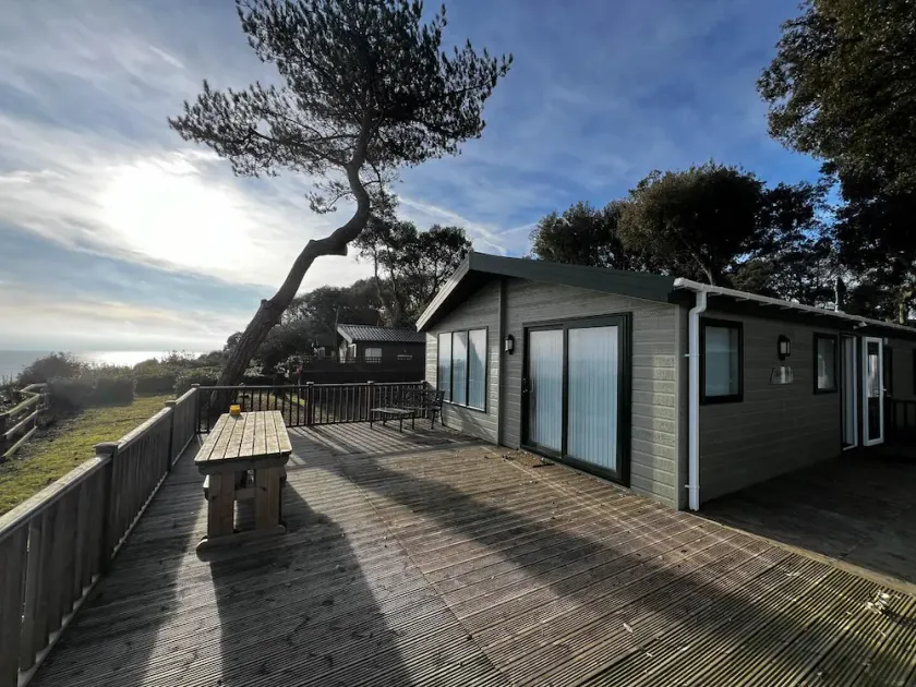 Luxury Lodge With Full Sea Views At Azure Seas In Suffolk Ref 32105Og - Image 1