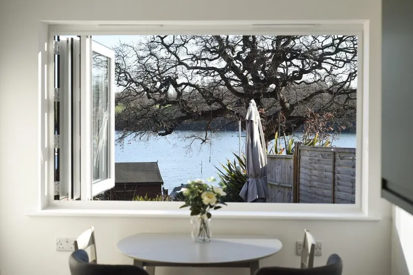 Pet friendly  direct water access  3bed sleeps 6 - Image 1