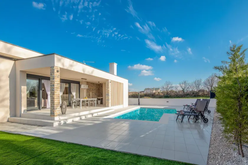 Villa Rose Nin ZadarVillas - Image 1