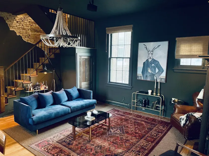 Historic Downtown Apt w/Rooftop Patio - Image 1