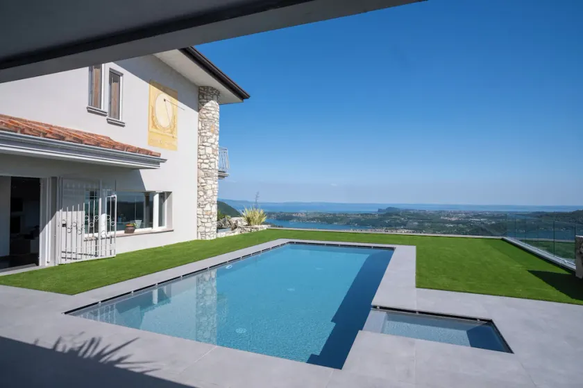VILLA BELLAVISTA - Wake up to a stunning view of Lake Garda - Image 1