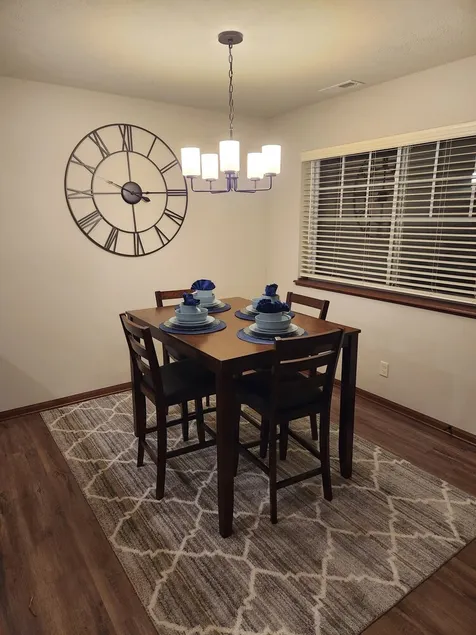 New spacious 3br Townhouse located in Southwest Lincoln with Fenced in Back yard - Image 1