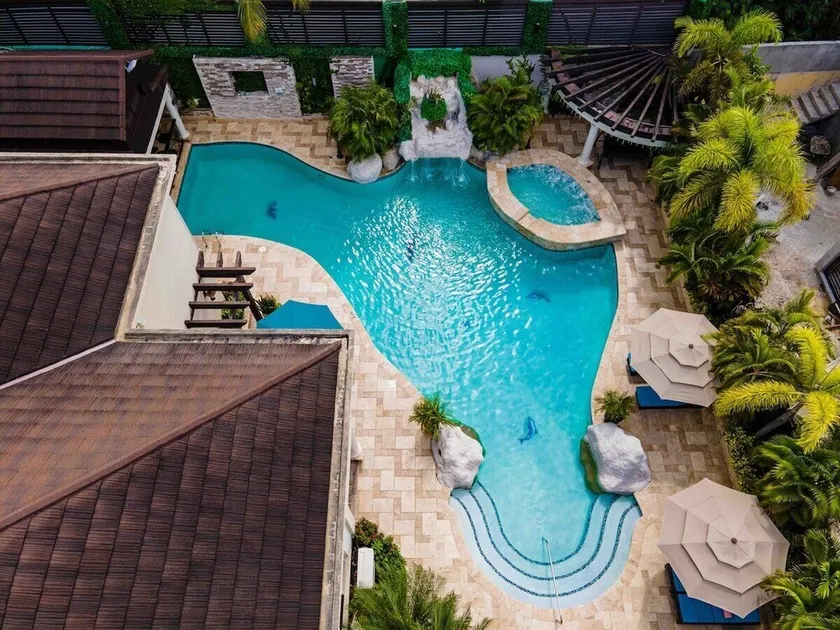 Orchids & Palms Luxury Villa Pool, Chef, Hot Tub, Airport Pickup! - Image 1